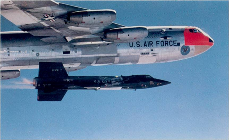 Illustration for article titled Outstanding photos of the X-15, the fastest manned rocket plane ever